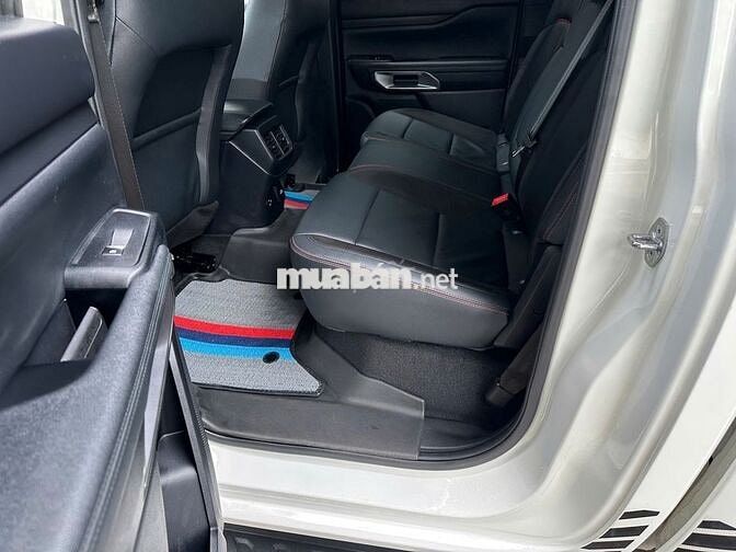 Ford Ranger Stormtrak 2024 4x4 lướt Trắng vay 75%