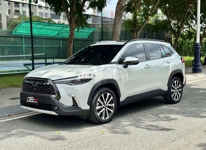 Toyota Corolla Cross 1.8V 2023 Trắng ngọc trai