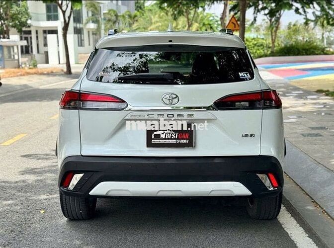 Toyota Corolla Cross 1.8V 2023 Trắng ngọc trai