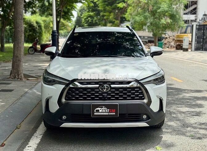 Toyota Corolla Cross 1.8V 2023 Trắng ngọc trai