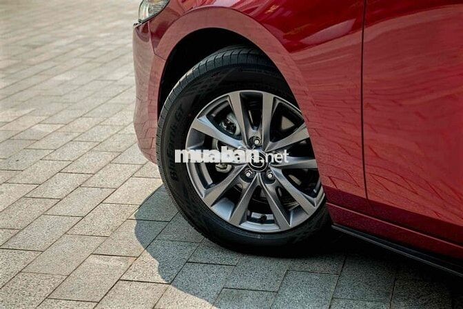 Mazda3 Deluxe 2025 Đỏ Vin25 giảm sốc