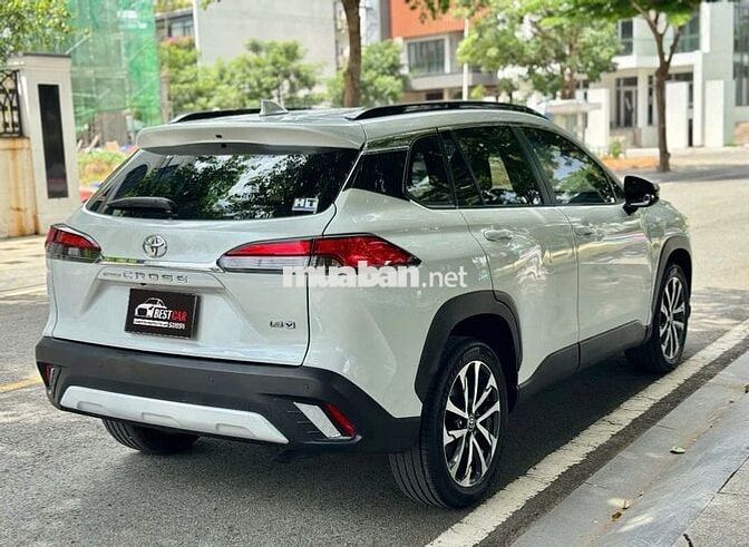 Toyota Corolla Cross 1.8V 2023 Trắng ngọc trai