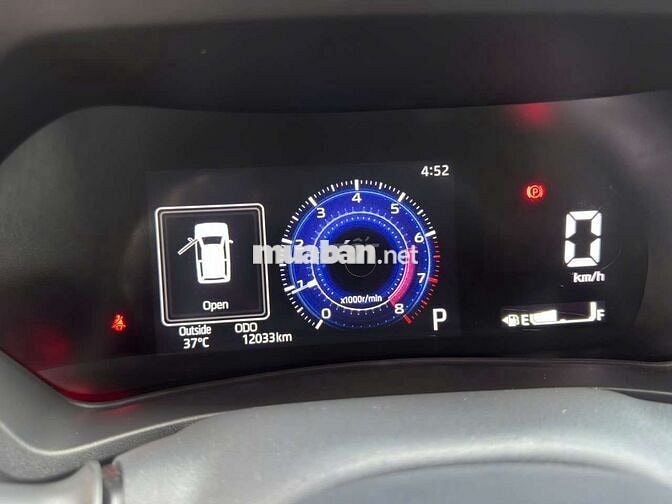 Toyota Veloz Cross Top 2025 Bạc 12.100 km