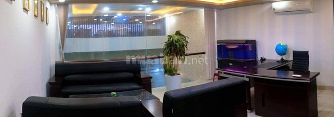 Bán gấp nhà mặt tiền Nguyễn Văn Trỗi đoạn sầm uất