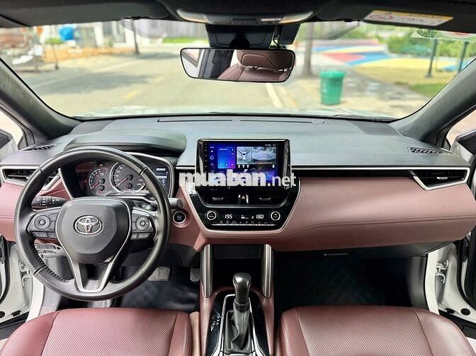 Toyota Corolla Cross 1.8V 2023 Trắng ngọc trai