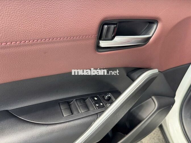 Toyota Corolla Cross 1.8V 2023 Trắng ngọc trai