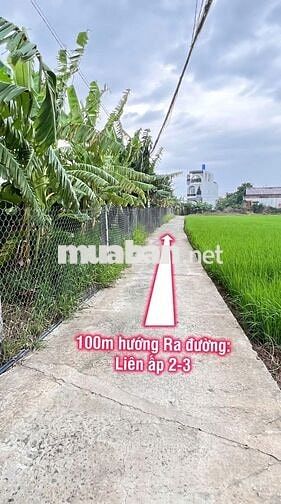 Nhà 2 lầu kiên cố, lối đi dành cho xe ba gác, nội thất, giấy tờ đầy đủ
