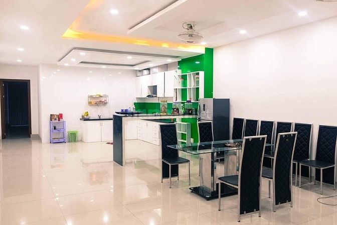 Bán gấp nhà mặt tiền Nguyễn Văn Trỗi đoạn sầm uất