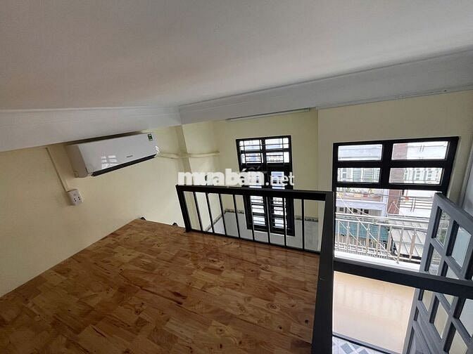 Duplex phòng to ban công dưới chân cầu chữ Y