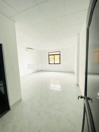 HOT! Nhà Đặng Văn Ngữ P10 PN - Thang Máy - DTSD 540m² - 30 Triệu