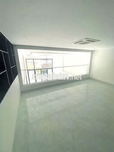 HOT! Nhà Đặng Văn Ngữ P10 PN - Thang Máy - DTSD 540m² - 30 Triệu