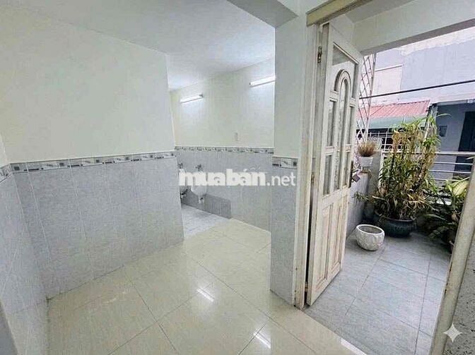 Cho thuê nguyên căn đẹp 1tr2l sth- hẻm Chính Thắng, Phú Nhuận| 2pn3wc