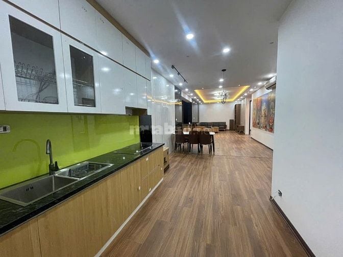 Cho thuê chung cư Hoa Sen, Lạc Long Quân- 3Pn, sẵn nội thất, giá 14tr