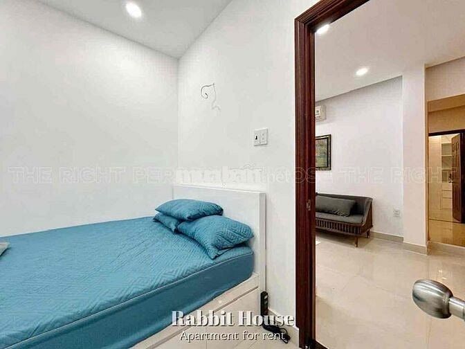 Căn hộ 70m2 2pn full nội thất Nguyễn Bỉnh Khiêm - Q1