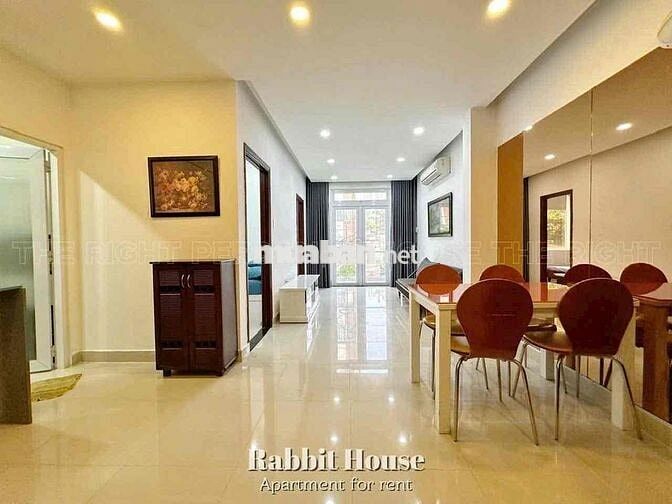 Căn hộ 70m2 2pn full nội thất Nguyễn Bỉnh Khiêm - Q1