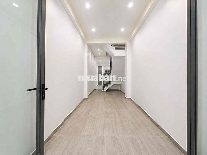Nhỉnh 4 Tỷ - 33M² - 3 TẦNG BTCT - 3PN – ngay BV UNG BƯỚU NƠ TRANG LONG