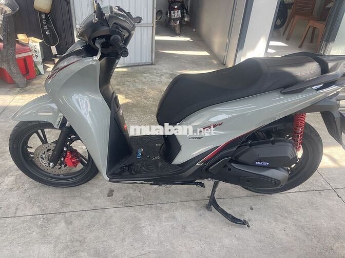 Honda SH 160i đăng kí lần đầu 2025