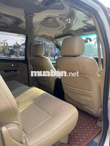 Toyota Fortuner 2014 Tự động 7 chỗ Đen