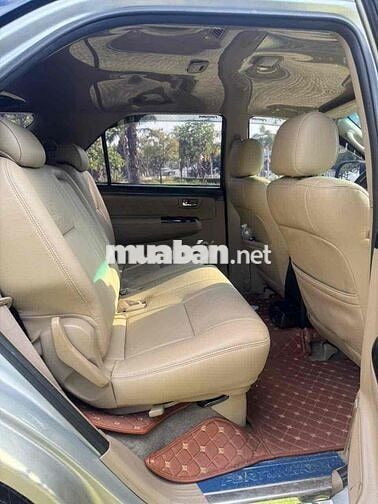 Toyota Fortuner 2014 Tự động 7 chỗ Đen