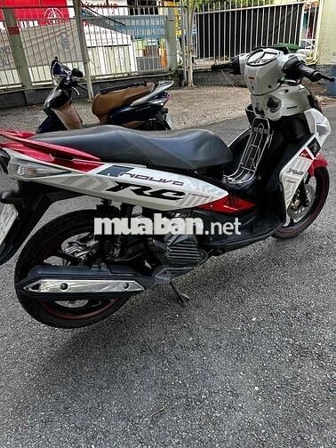 Yamaha Nouvo 6 Trắng, Đỏ, Đen