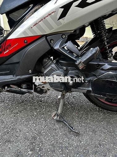 Yamaha Nouvo 6 Trắng, Đỏ, Đen