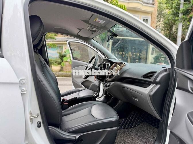 VinFast Fadil 1.4 AT 2019 Trắng Tự động