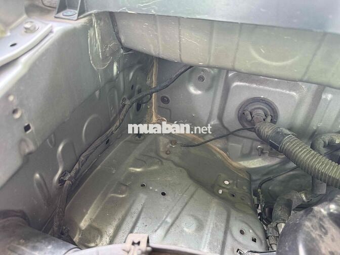 Toyota Innova E 2012 một chủ mua mới bảo dưỡng hãn