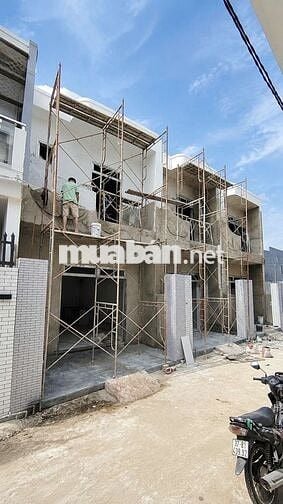 NHÀ NGỘP CẦN BÁN GẤP. GIÁ FULL 1,75 TỶ NHÀ LẦU SỔ RIÊNG 3 PHÒNG NGỦ