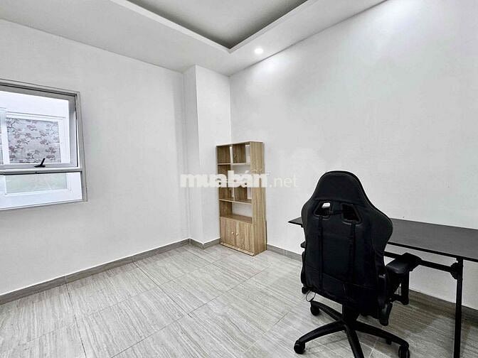 Phòng giá rẻ sẵn máy lạnh, nước nóng, free giặt sấy quận Bình Thạnh