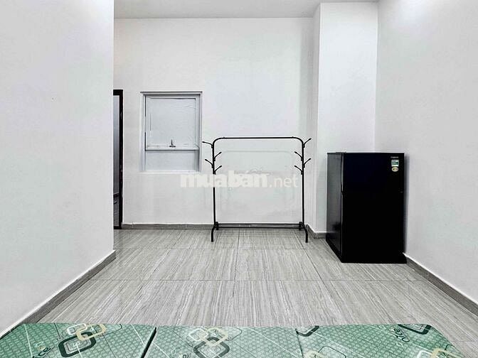 Phòng giá rẻ sẵn máy lạnh, nước nóng, free giặt sấy quận Bình Thạnh
