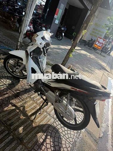 Honda Wave Blade 2017 Trắng Máy zin êm