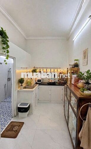 Bán nhà hẻm Ô tô Nguyễn Đình Chiểu, QUẬN 3, 43 m2 vuông vức, 9.4 tỷ
