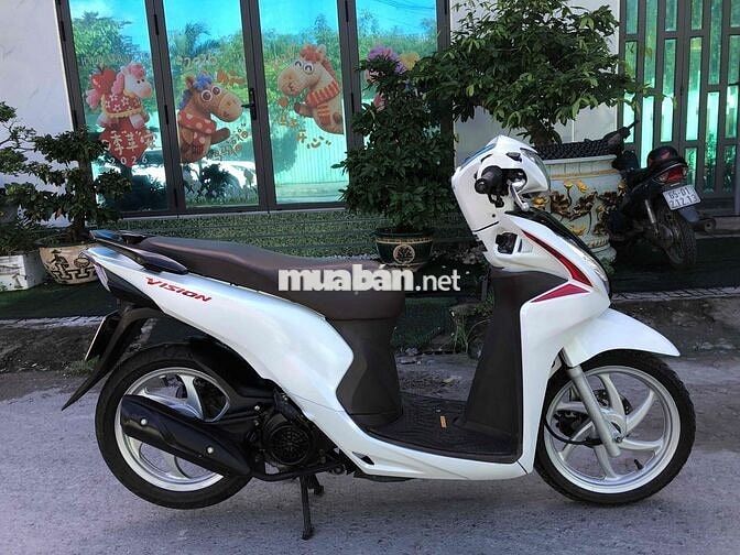 Honda Vision 2019 Smartkey Trắng