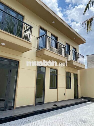 Căn hộ mới xây, cho thuê giá phải chăng
