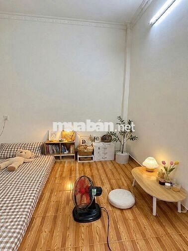 Bán nhà hẻm Ô tô Nguyễn Đình Chiểu, QUẬN 3, 43 m2 vuông vức, 9.4 tỷ