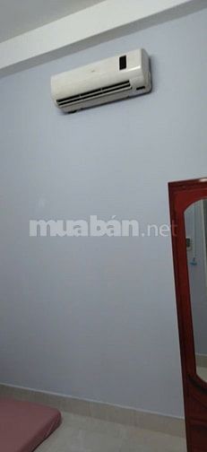 Cho thuê phòng lầu 1 Xô Viết Nghệ Tĩnh, P.26, Bình Thạnh, ML, WC riêng