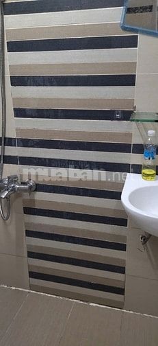 Cho thuê phòng lầu 1 Xô Viết Nghệ Tĩnh, P.26, Bình Thạnh, ML, WC riêng