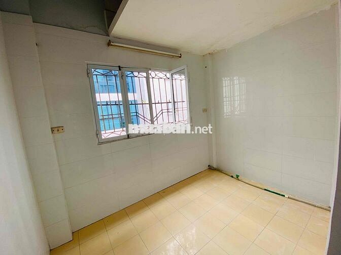 Tôi cho thuê nguyên căn tập thể 40m2 phố Trần Cung giá siêu rẻ