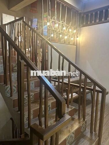 Cho thuê nhà mặt tiền CMT8, 3 tầng 4pn3wc, DTSD: 120m2, KD đa ngành