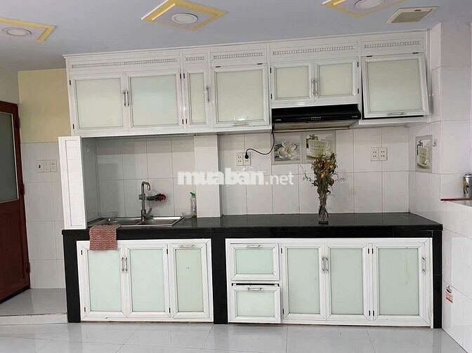 nhà gần mt vị trí đẹp 5,5x10 tr L 1 lầu 3pn ng. Văn Lạc bình thạnh