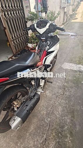 Yamaha Exciter 150 Trắng Đỏ Đen
