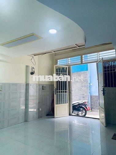 nhà gần mt vị trí đẹp 5,5x10 tr L 1 lầu 3pn ng. Văn Lạc bình thạnh