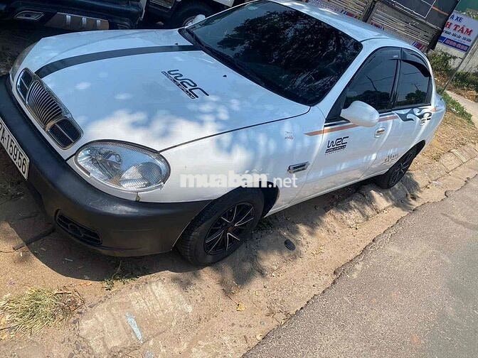 Daewoo Lanos Trắng 5 chỗ