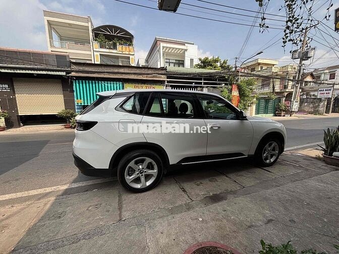VinFast Lux SA2.0 SUV Trắng 7 chỗ Tự động