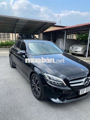 Mercedes C200 2019 màu Đen