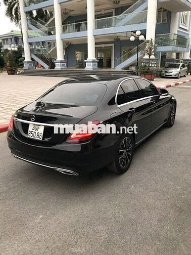 Mercedes C200 2019 màu Đen