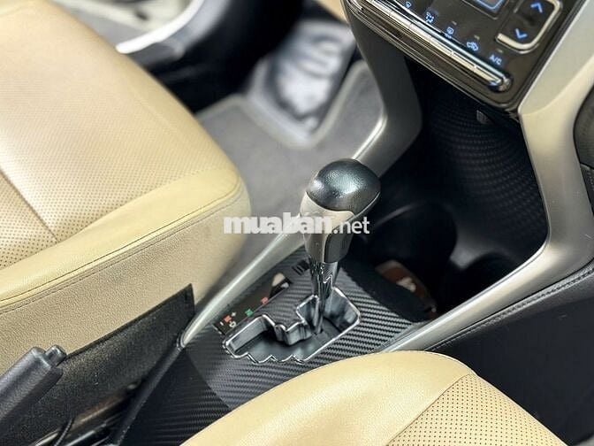 Toyota Yaris G 2018 Trắng Tự động CVT
