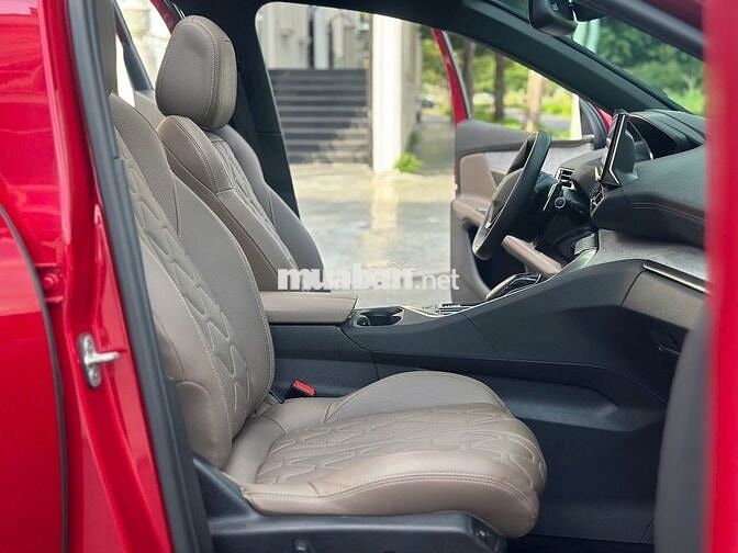 Peugeot 5008 GT 2024 SUV 7 chỗ Đỏ 17.000 km