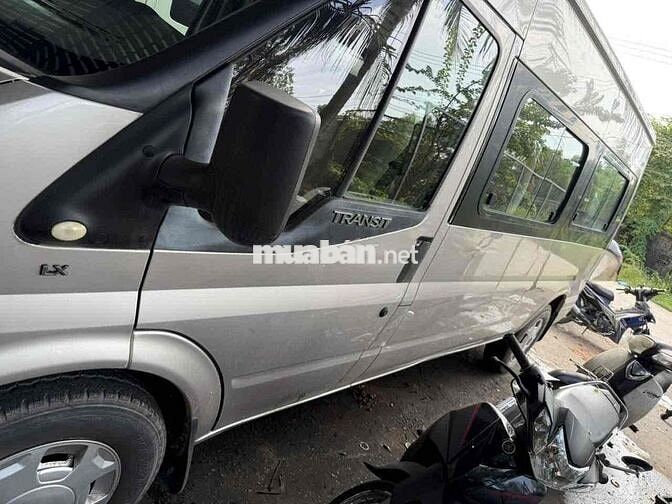 Ford Transit 16 chỗ Bạc 57.162 km