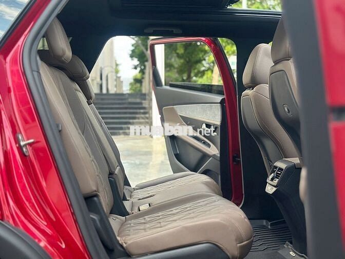 Peugeot 5008 GT 2024 SUV 7 chỗ Đỏ 17.000 km